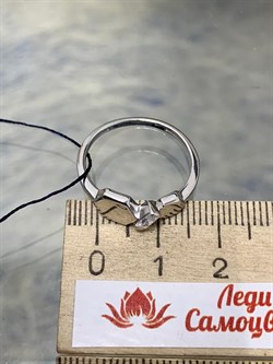 *Кольцо р.18 Белый Фианит арт. 01-1639/00КЦ-00-050 вес 1,77 г - фото 283294 *Кольцо р.18 Белый Фианит арт. 01-1639/00КЦ-00-050 вес 1,77 г - фото 283294