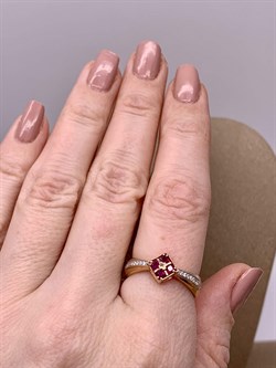 *Кольцо р.18 Рубин цв Красное арт. 1-107-486-03-479 вес 3,3 г - фото 283413 *Кольцо р.18 Рубин цв Красное арт. 1-107-486-03-479 вес 3,3 г - фото 283413