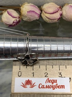 *Кольцо р.18 Лотос Белый Бр арт. 01-2882/000Б-17-900 вес 2,61 г - фото 284581