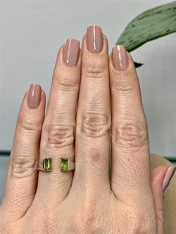 *Кольцо р.16,5 Хризолит иск арт. 01-0428/ЮСХР-00-591 Вес 2,28 г - фото 285810