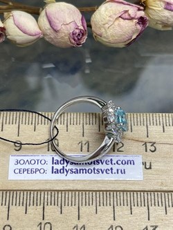 *Кольцо р.18 Голубой Топаз арт. 01-2323/00ТБ-00-079 Вес 3,11 г - фото 286403