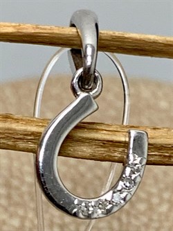 *Кулон Подкова Белый Бр арт. 03-1866/000Б-00-077 вес 0,40 г - фото 286532 *Кулон Подкова Белый Бр арт. 03-1866/000Б-00-077 вес 0,40 г - фото 286532