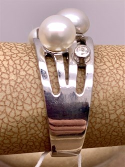 *Кольцо р.18,5 Серебристый и Белый Жемчуг д.5*5,5 д.5,5*6 д.6,5*7мм арт. 1.0107.0.b-107 Вес 4,45 г - фото 291746 *Кольцо р.18,5 Серебристый и Белый Жемчуг д.5*5,5 д.5,5*6 д.6,5*7мм арт. 1.0107.0.b-107 Вес 4,45 г - фото 291746