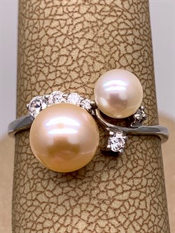 *Кольцо р.17,5 Жемчуг Микс д.5*5,5 д.7,5*8мм арт. 1.0383.0.b-206 Вес 1,99 г - фото 291765 *Кольцо р.17,5 Жемчуг Микс д.5*5,5 д.7,5*8мм арт. 1.0383.0.b-206 Вес 1,99 г - фото 291765