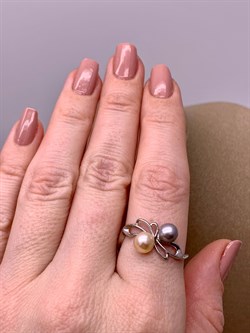 *Кольцо р.19 Жемчуг Микс д.6*6,5мм арт. 1.0301.0.b-953 Вес 1,8 г - фото 291804