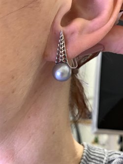 *Серьги Серебристый Жемчуг д.9,5*10мм арт. 21600480.0.b-809 Вес 5,01 г - фото 291899 *Серьги Серебристый Жемчуг д.9,5*10мм арт. 21600480.0.b-809 Вес 5,01 г - фото 291899
