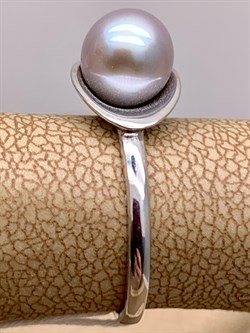 *Кольцо р.15,5 Серебристый Жемчуг д.7*7,5мм арт. 11600676.0.d-525 Вес 2,4 г - фото 291924 *Кольцо р.15,5 Серебристый Жемчуг д.7*7,5мм арт. 11600676.0.d-525 Вес 2,4 г - фото 291924