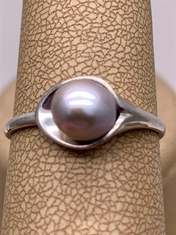 *Кольцо р.20,5 Серебристый Жемчуг д.7*7,5мм арт. 11600676.0.d-402 Вес 2,8 г - фото 291943