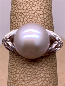 *Кольцо р.15 Серебристый Жемчуг д.9,5*10мм арт. 1.0480.0.b-472 Вес 2,88 г - фото 291986 *Кольцо р.15 Серебристый Жемчуг д.9,5*10мм арт. 1.0480.0.b-472 Вес 2,88 г - фото 291986