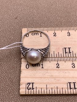 *Кольцо р.19 Белый Жемчуг д.9,5*10мм арт. 1.0480.0.b-410 Вес 2,79 г - фото 292025