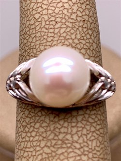 *Кольцо р.16 Белый Жемчуг д.9,5*10мм арт. 1.0480.0.b-397 Вес 2,79 г - фото 292046