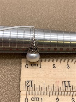 *Кольцо р.18 Белый Жемчуг д.9,5*10мм арт. 1.0480.0.b-287 Вес 2,6 г - фото 292060