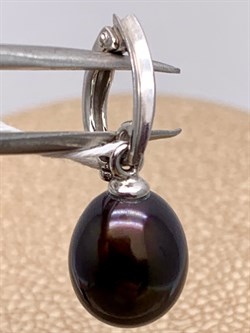 *Кулон Карабин Открывается Черный Жемчуг д.8*8,5мм арт. 3.1112.0.d-302 Вес 1,42 г - фото 292224 *Кулон Карабин Открывается Черный Жемчуг д.8*8,5мм арт. 3.1112.0.d-302 Вес 1,42 г - фото 292224