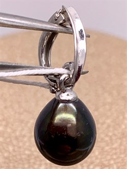 *Кулон Карабин Открывается Черный Жемчуг д.8*8,5мм арт. 3.1112.0.d-272 Вес 1,32 г - фото 292235 *Кулон Карабин Открывается Черный Жемчуг д.8*8,5мм арт. 3.1112.0.d-272 Вес 1,32 г - фото 292235