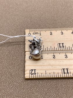 *Кулон Кошка Жемчуг Микс д.7*7,5 д.7,5*8мм арт. 3.0187.0.e-712 Вес 2,52 г - фото 292442