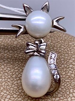 *Кулон Кошка Белый Жемчуг д.7*7,5 д.7,5*8мм арт. 3.0187.0.e-123 Вес 2,78 г - фото 292552 *Кулон Кошка Белый Жемчуг д.7*7,5 д.7,5*8мм арт. 3.0187.0.e-123 Вес 2,78 г - фото 292552