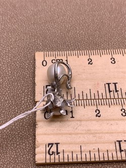 *Кулон Кошка Белый Жемчуг д.7*7,5 д.7,5*8мм арт. 3.0187.0.e-819 Вес 2,68 г - фото 292555 *Кулон Кошка Белый Жемчуг д.7*7,5 д.7,5*8мм арт. 3.0187.0.e-819 Вес 2,68 г - фото 292555