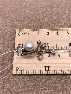 *Брошь Ветвь Белый Жемчуг д.9*9,5мм арт. 4.0222.0.b-329 Вес 4,57 г - фото 293119 *Брошь Ветвь Белый Жемчуг д.9*9,5мм арт. 4.0222.0.b-329 Вес 4,57 г - фото 293119