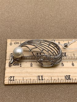 *Брошь Кит Белый Жемчуг д.11*11,5мм арт. 4.0231.0.b-765 Вес 7,85 г - фото 293242