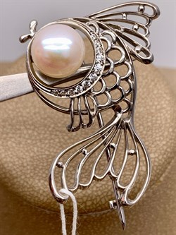 *Брошь Золотая Рыбка Белый Жемчуг д.10*10,5мм арт. 4.0230.0.b-328 Вес 6,52 г - фото 293256 *Брошь Золотая Рыбка Белый Жемчуг д.10*10,5мм арт. 4.0230.0.b-328 Вес 6,52 г - фото 293256