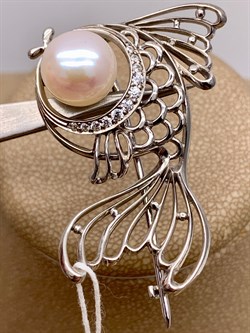 *Брошь Золотая Рыбка Белый Жемчуг д.10*10,5мм арт. 4.0230.0.b-328 Вес 6,52 г - фото 293257 *Брошь Золотая Рыбка Белый Жемчуг д.10*10,5мм арт. 4.0230.0.b-328 Вес 6,52 г - фото 293257