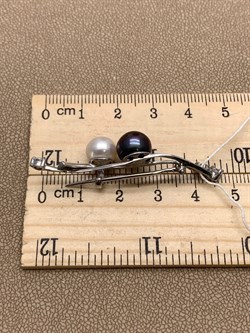 *Брошь Инь-Янь Жемчуг Микс д.8*8,5 д.9*9,5мм арт. 4.0207.0.b-836 Вес 3,86 г - фото 293375 *Брошь Инь-Янь Жемчуг Микс д.8*8,5 д.9*9,5мм арт. 4.0207.0.b-836 Вес 3,86 г - фото 293375