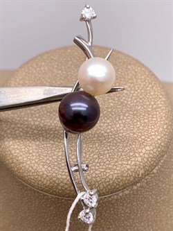 *Брошь Инь-Янь Жемчуг Микс д.8*8,5 д.9*9,5мм арт. 4.0207.0.b-836 Вес 3,86 г - фото 293378 *Брошь Инь-Янь Жемчуг Микс д.8*8,5 д.9*9,5мм арт. 4.0207.0.b-836 Вес 3,86 г - фото 293378