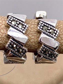 *Серьги Конго Марказит арт. HE1497-907 вес 5,22 г - фото 296104 *Серьги Конго Марказит арт. HE1497-907 вес 5,22 г - фото 296104