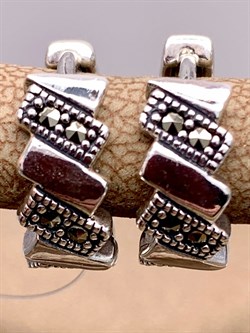 *Серьги Конго Марказит арт. HE1497-907 вес 5,22 г - фото 296106 *Серьги Конго Марказит арт. HE1497-907 вес 5,22 г - фото 296106