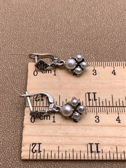 *Серьги Микс Марказит Жемчуг арт. HE0572-307 вес 5,59 г - фото 296227 *Серьги Микс Марказит Жемчуг арт. HE0572-307 вес 5,59 г - фото 296227