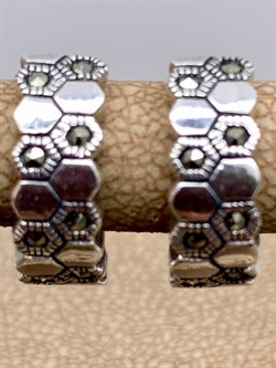*Серьги Соты Конго Марказит арт. HE1498-195 Вес 5,42 г - фото 296247 *Серьги Соты Конго Марказит арт. HE1498-195 Вес 5,42 г - фото 296247
