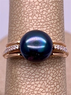 *Кольцо р.18 Черный Жемчуг д. 9-9,5 цв Красное арт. 1.0239.0.b-801 Вес 2,6 г - фото 301353 *Кольцо р.18 Черный Жемчуг д. 9-9,5 цв Красное арт. 1.0239.0.b-801 Вес 2,6 г - фото 301353