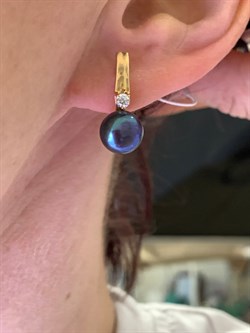 *Серьги Черный Жемчуг д.8,5-9 цв Красное арт. 2.0841.0.b-053 Вес 4,87 г - фото 301408