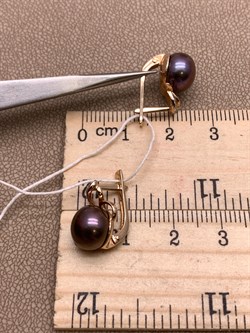 *Серьги Шоколадный Жемчуг д.9-9,5 цв Красное арт. 2.0245.1.b-414 Вес 4,49 г - фото 301424 *Серьги Шоколадный Жемчуг д.9-9,5 цв Красное арт. 2.0245.1.b-414 Вес 4,49 г - фото 301424