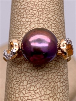 *Кольцо р.16 Шоколадный Жемчуг д.9-9,5 цв Красное арт. 1.0243.0.b-259 Вес 2,87 г - фото 301467 *Кольцо р.16 Шоколадный Жемчуг д.9-9,5 цв Красное арт. 1.0243.0.b-259 Вес 2,87 г - фото 301467