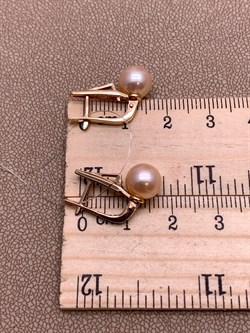 *Серьги Розовый Жемчуг д.8-8,5 цв Красное арт. 02-2-635-5700-010-086 Вес 3,79 г - фото 301610 *Серьги Розовый Жемчуг д.8-8,5 цв Красное арт. 02-2-635-5700-010-086 Вес 3,79 г - фото 301610