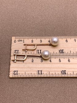 *Серьги Белый Жемчуг д.10-10,5 цв Красное арт. 02-2-813-0500-010-365 Вес 5,76 г - фото 301686 *Серьги Белый Жемчуг д.10-10,5 цв Красное арт. 02-2-813-0500-010-365 Вес 5,76 г - фото 301686