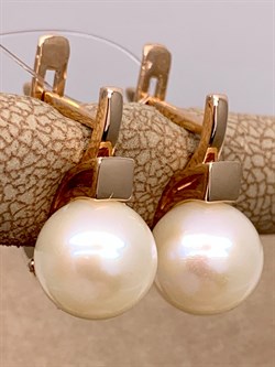 *Серьги Белый Жемчуг д.8-8,5 цв Красное арт. 02-2-816-0500-010-905 Вес 3,77 г - фото 301719