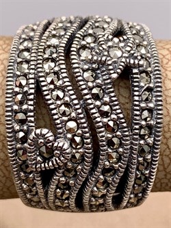 *Кольцо р.16,5-17 Марказит арт. К 480-869 Вес 9,22 г - фото 308014 *Кольцо р.16,5-17 Марказит арт. К 480-869 Вес 9,22 г - фото 308014