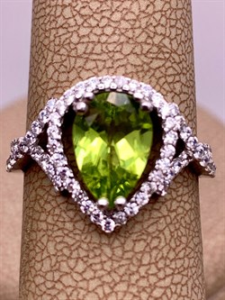 *Кольцо р.17 Хризолит арт. R00494-802 Вес 3,01 г - фото 308565