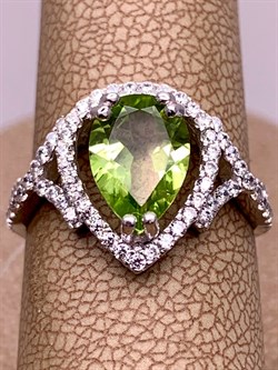 *Кольцо р.17,5 Хризолит арт. R00494-796 Вес 2,98 г - фото 308577 *Кольцо р.17,5 Хризолит арт. R00494-796 Вес 2,98 г - фото 308577