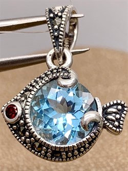 *Подвеска Рыбка Микс Марказит Голубой Топаз арт. HP1262-767 вес 4.06 г - фото 309382