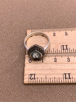 *Кольцо р.19 Микс Марказит Голубой Топаз Сердце арт. HR622-884 вес 4.2 г - фото 309500