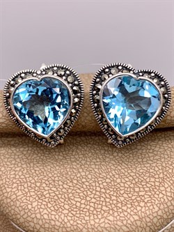 *Серьги Сердца Марказит Голубой Топаз арт. HE612-913 вес 10,59 г - фото 310539 *Серьги Сердца Марказит Голубой Топаз арт. HE612-913 вес 10,59 г - фото 310539