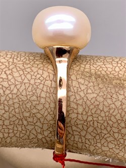 *Кольцо р.17,5 д.10 Бриллиант Белый Жемчуг цв Красное арт. 12529-110-602, вес 3,53 г - фото 311528 *Кольцо р.17,5 д.10 Бриллиант Белый Жемчуг цв Красное арт. 12529-110-602, вес 3,53 г - фото 311528