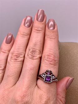 *Кольцо р.17,5 Аметист Романовы арт. 01-1819/00АМ-00-515 вес 3,05 г - фото 312061 *Кольцо р.17,5 Аметист Романовы арт. 01-1819/00АМ-00-515 вес 3,05 г - фото 312061