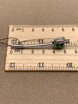 *Брошь Зеленый Агат Романовы арт. 04-2296/00АГ-00-726 вес 4,05 г - фото 312551