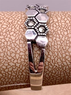 *Кольцо р.18,5 Соты Марказит арт. HR1591-618 Вес 3,51 г - фото 313015 *Кольцо р.18,5 Соты Марказит арт. HR1591-618 Вес 3,51 г - фото 313015