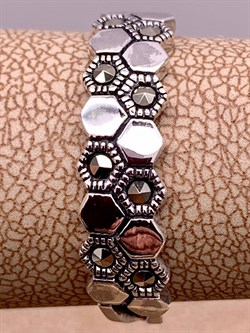 *Кольцо р.21 Соты Марказит арт. HR1591-632 Вес 3,59 г - фото 313029 *Кольцо р.21 Соты Марказит арт. HR1591-632 Вес 3,59 г - фото 313029