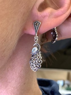 *Серьги Жар Птицы Марказит Голубой Топаз арт. HE1567-898 вес 6,56 г - фото 313253